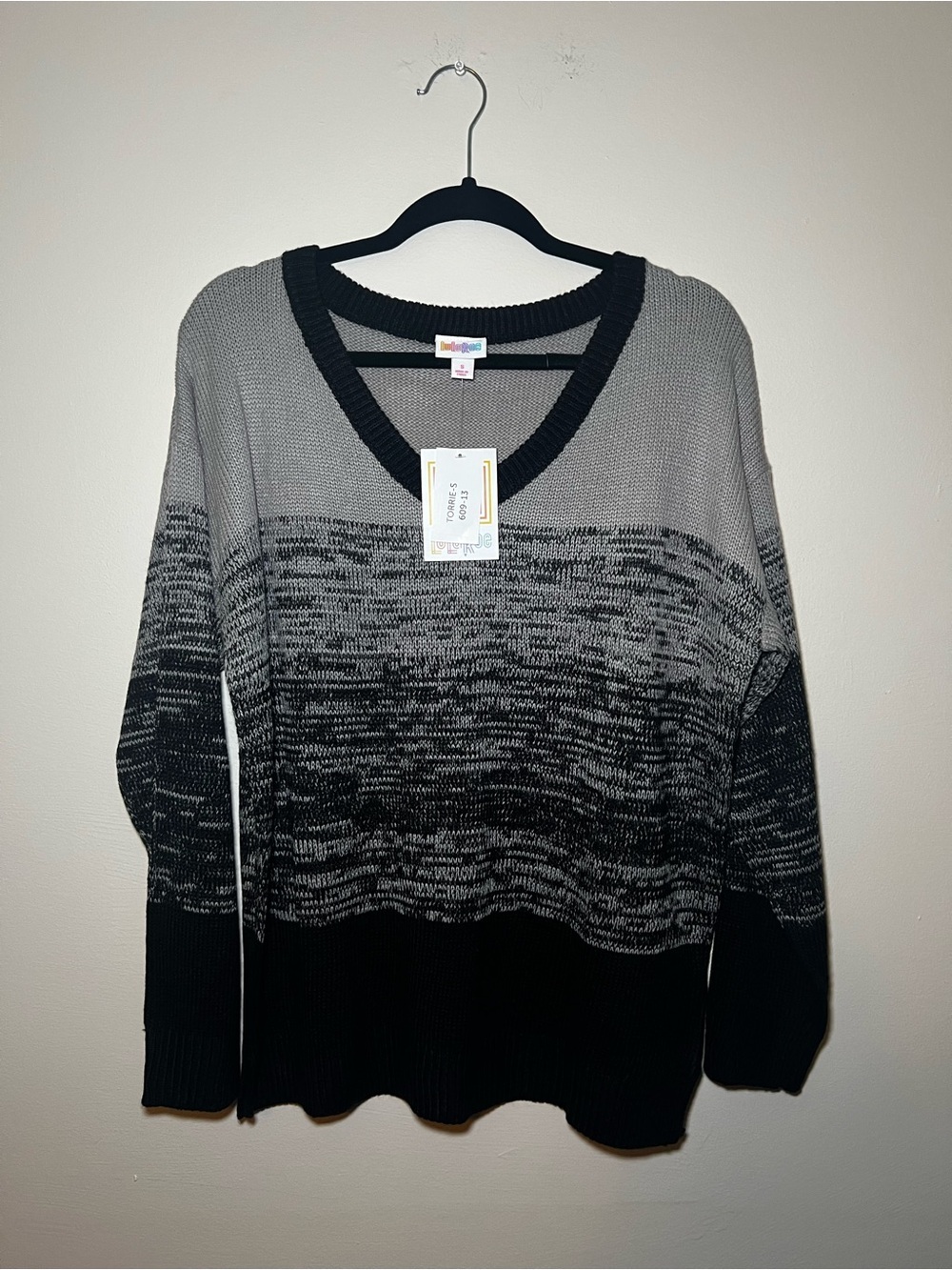LuLaRoe Torrie Women's Ombre V‑Neck Sweater in Black and Gray